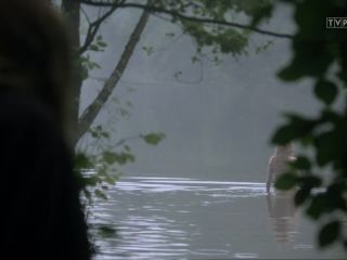 Nudeceleb- Marta Bryla – Korona krolow s01e01 (2017) HD 1080p