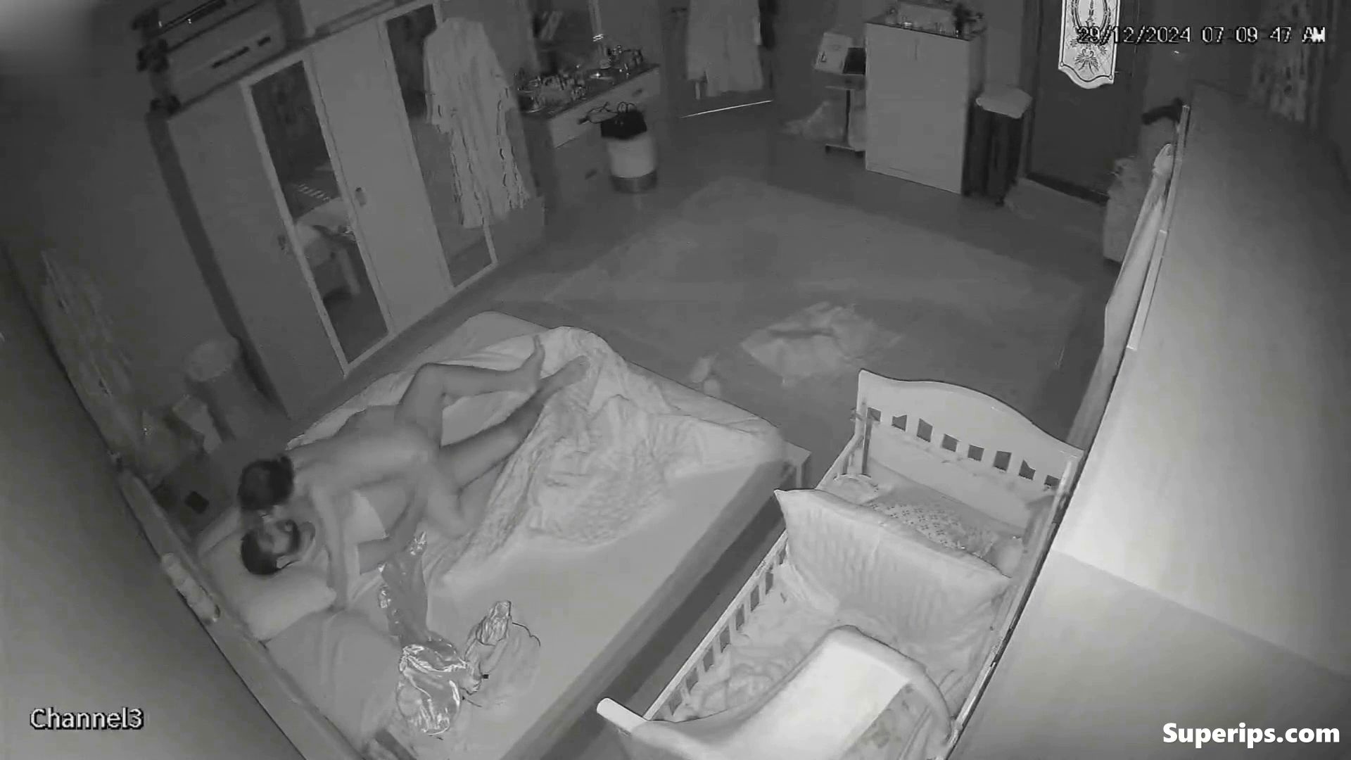 IPCAM – Arab married couple has wild sex