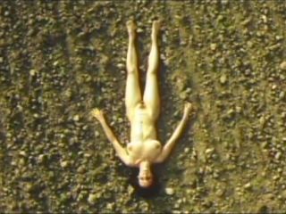 Nudeceleb- Catherine Bonneau – Le pont (2004) HD 720p