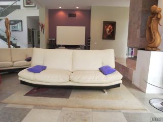 Site rip FHD- Siri Receives A Massive Facial From 5 Big Black Cocks