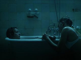 Nudeceleb- Ludivine Sagnier Sophie Breyer – La ruche (2021) HD 1080p