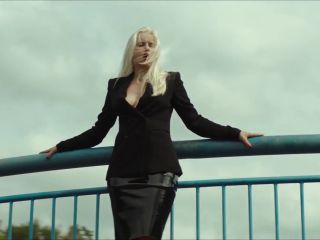 Nudeceleb- Petra Senkerikova – Modelar (2020) HD 1080p