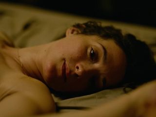 Nudeceleb- Friederike Becht – Parfum s01e03 (2018) HD 720p