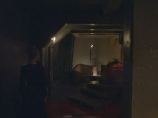 Nudeceleb- Gia Crovatin – Van Helsing s02e02 (2017) HD 1080p