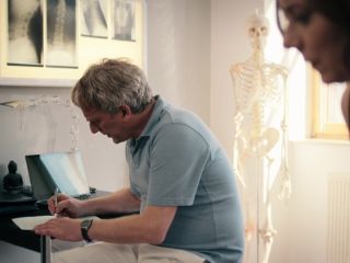 Nudeceleb- Inka Friedrich – ZurUck aufs Eis (2022) HD 1080p