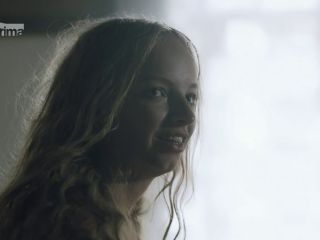Nudeceleb- Zuzana Meszarosova – 1890 s01e05 (2017) HD 1080p