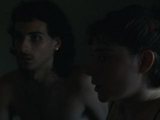 Nudeceleb- Daphne Patakia – Sur la branche (2023) HD 1080p