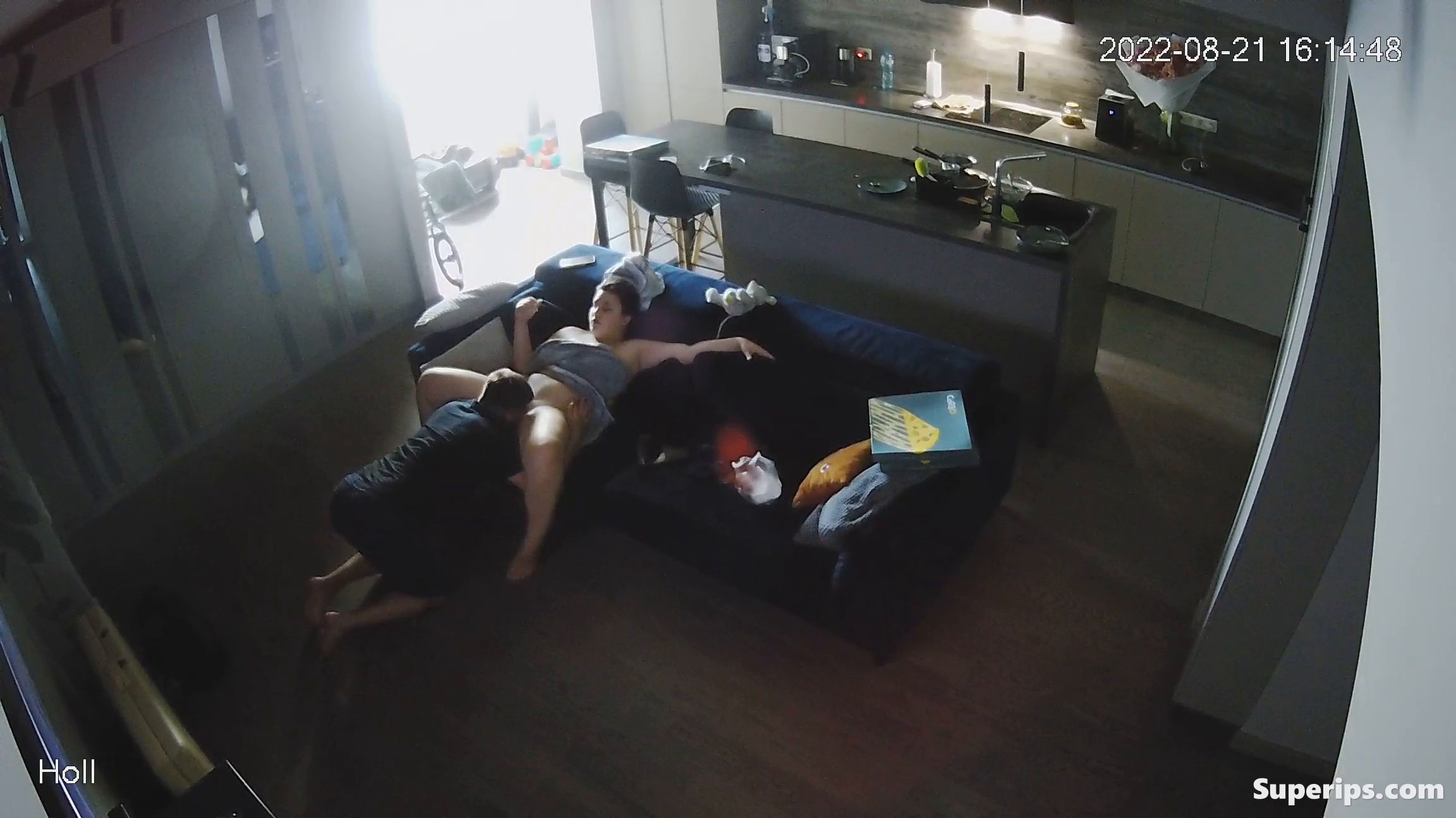 IPCAM – Chubby European girl gets oral sex