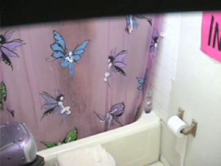 Voyeur Shower 122