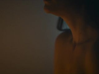 Nudeceleb- Julie De Bona – Les Combattantes s01e04 (2022) HD 1080p