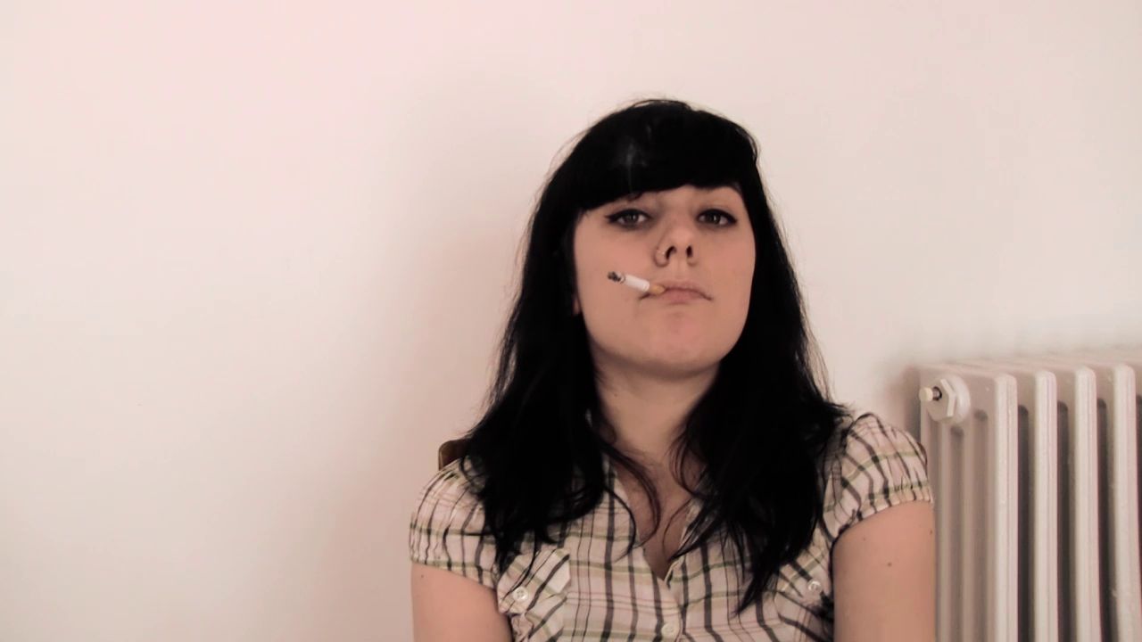 Laura and Dena like to be observed while smoking Italian Fetish game