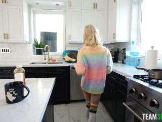 0_day_porn- Emma R0sie  Fuck by the B00k