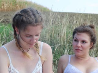 Nudeceleb- Elena Wolff, Julia Windischbauer – Morbus Mo(nu)ment (2018) HD 1080p