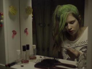 Nudeceleb- Daphne Patakia – Akryliko (2016) HD 1080p