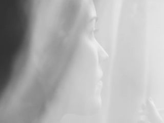 Nudeceleb- Sofie Hoflack – Une Fille en Or (2016) HD 1080p