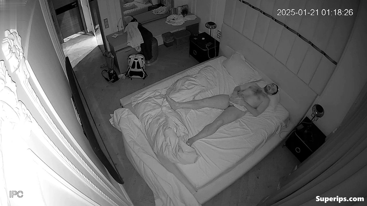 IPCAM – Petite Russian wife has wild sex