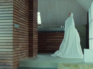 Nudeceleb- Anneke Sluiters, Khadija El Kharraz Alami – Splendid Isolation (2022) HD 1080p