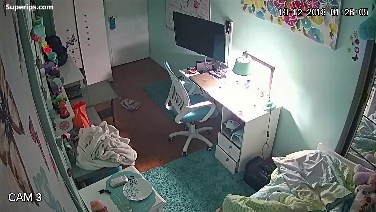 IPCAM – White girl watches porn while masturbating