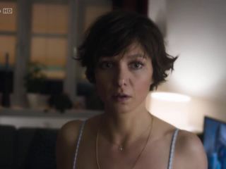 Nudeceleb- Julia Koschitz-Zweimal Lebenslanglich (2015) HD 720p