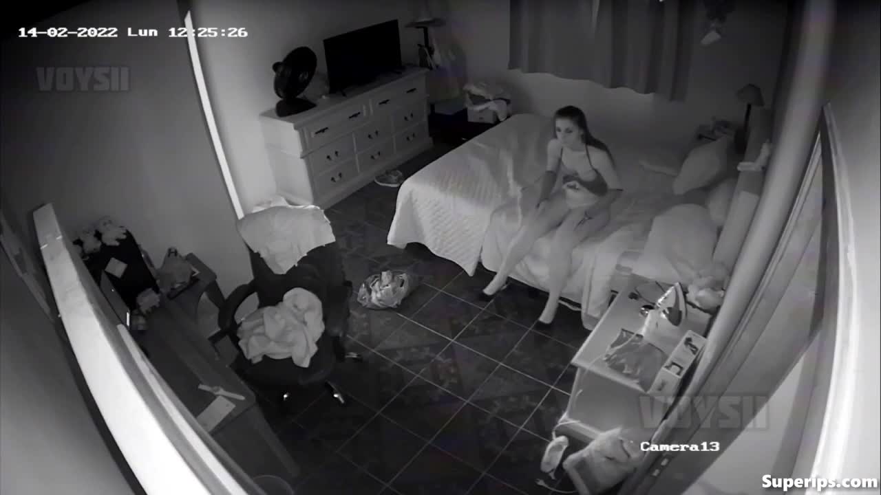 IPCAM – Tall woman in sexy lingerie fucks her husband