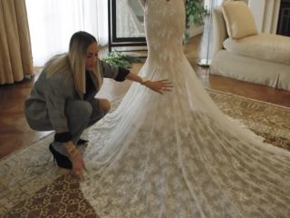 Nudeceleb- Hailey Baldwin – Wedding Dress Fitting (2019) HD 1080p