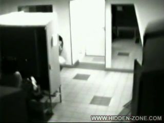 Voyeur Shower 105