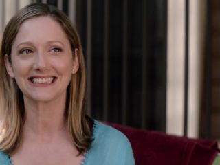 Nudeceleb- Judy Greer – Into the Dark s02e09 (2020) HD 1080p