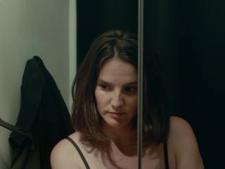 Nudeceleb- Asja Nadjar, Louise Orry-Diquero – Swan in the Center (Swan dans le centre) (2022) HD 1080p