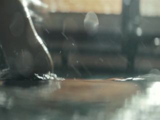 Nudeceleb- Johanna Bittenbinder, Henriette Confurius – Schweigend steht der Wald (2022) HD 1080p