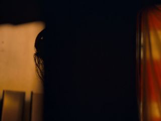 Nudeceleb- Yasemin Kay Allen – Strike Back s07e01 (2019) HD 1080p