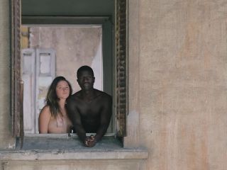 Nudeceleb- Manu Libman – Blow, Howl, Whistle (Sopro, Uivo e Assobio) (2015) HD 1080p