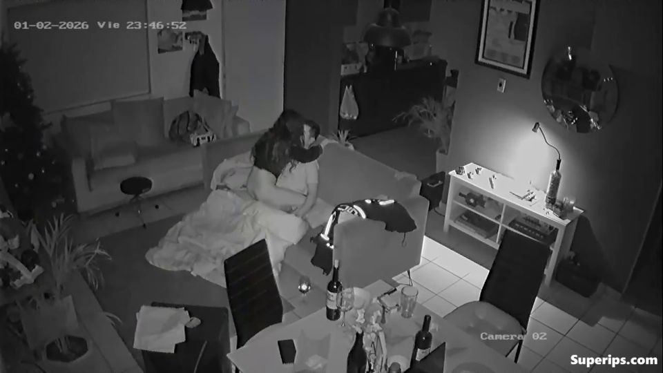IPCAM – Petite European girl gets fucked in the dark
