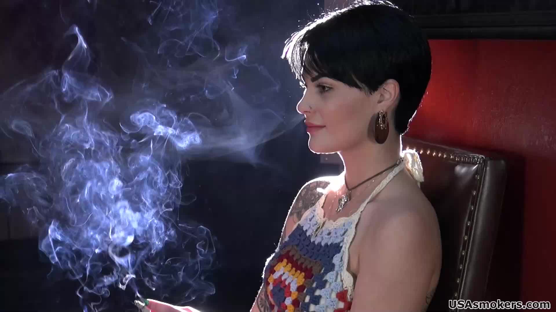 Quinn Short Hair Smoking Cutie