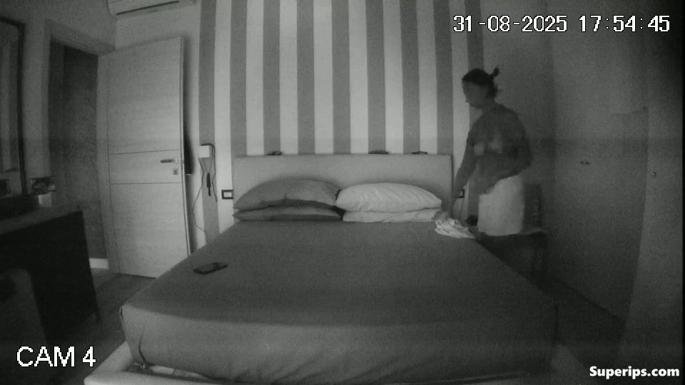 IPCAM – German grandmother masturbates after years