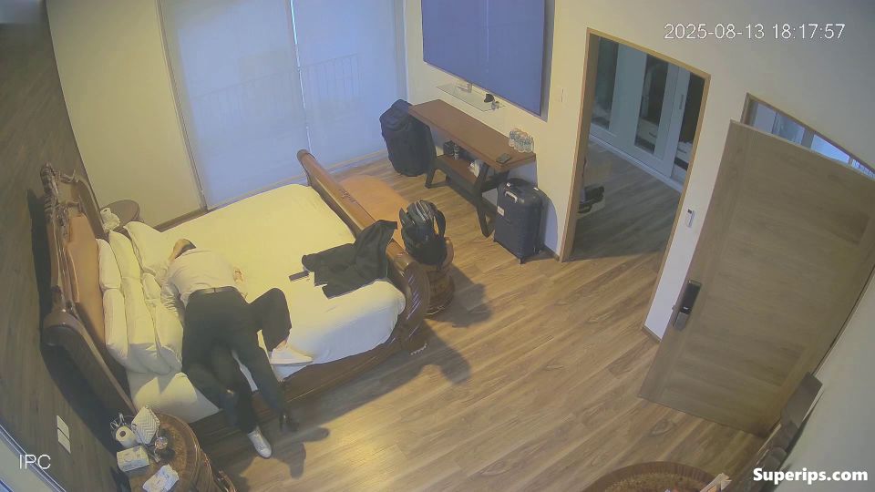 IPCAM – Rich Latin couple has wild sex