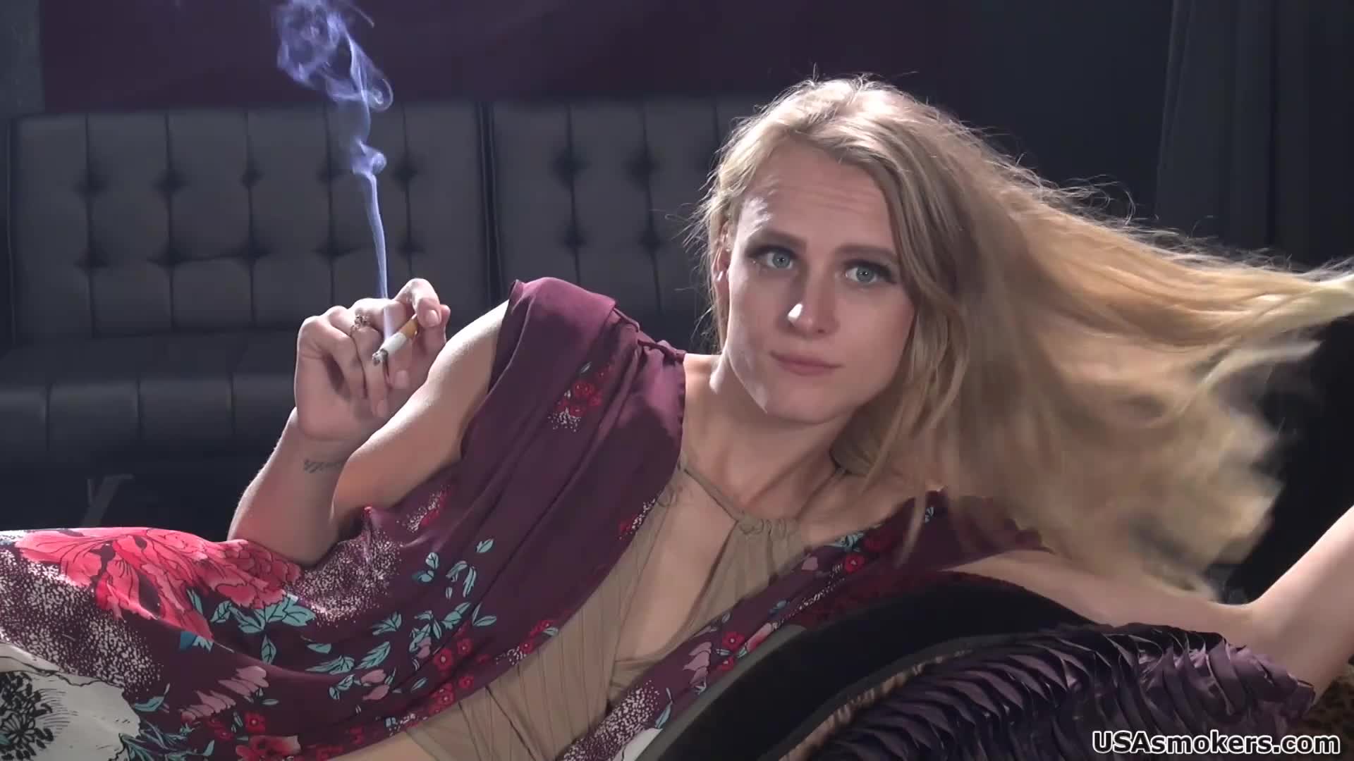 Alyce Heavy Smoking Pretty Woman