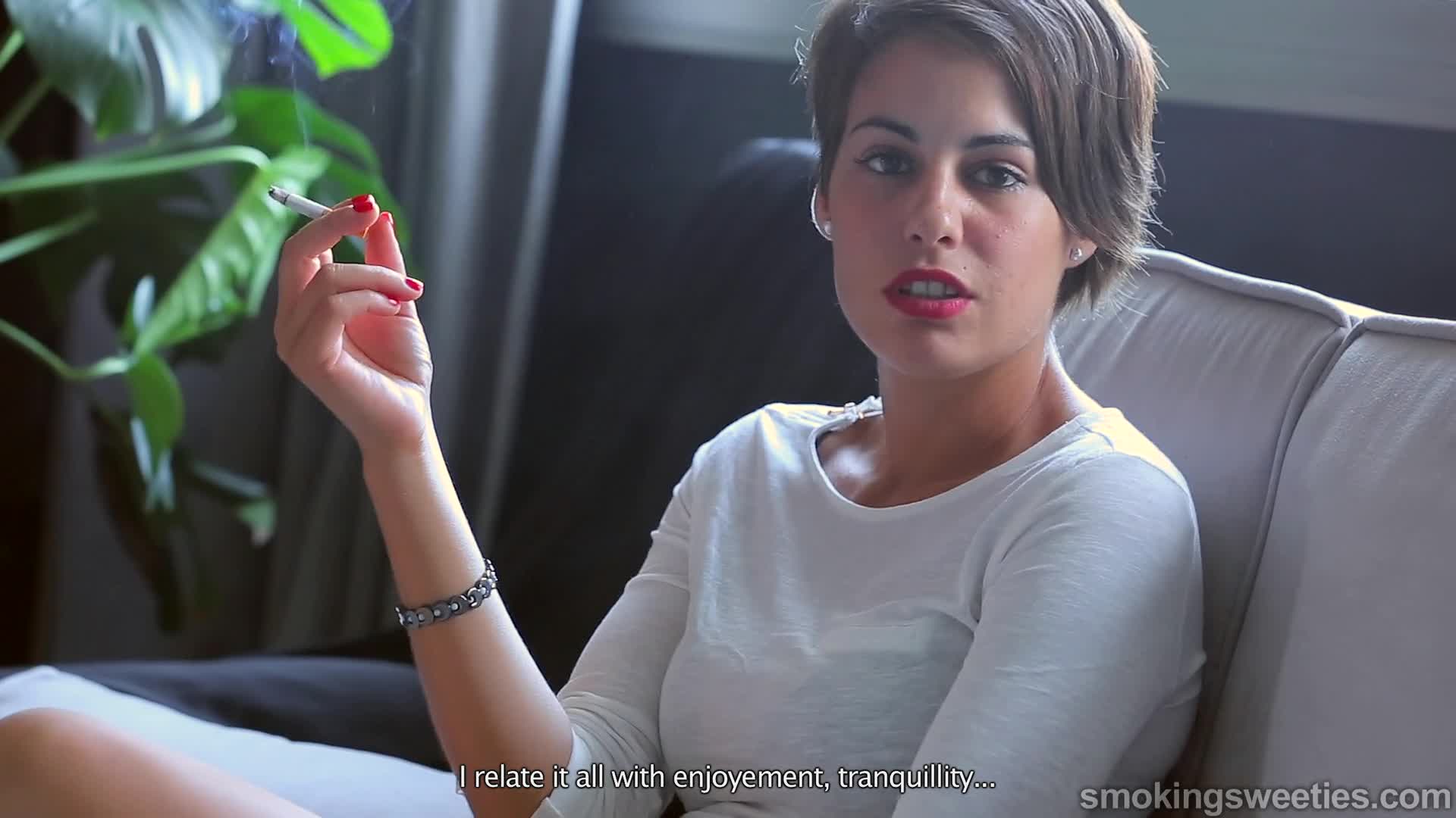 Rosy & Desiree Smoking Sisters