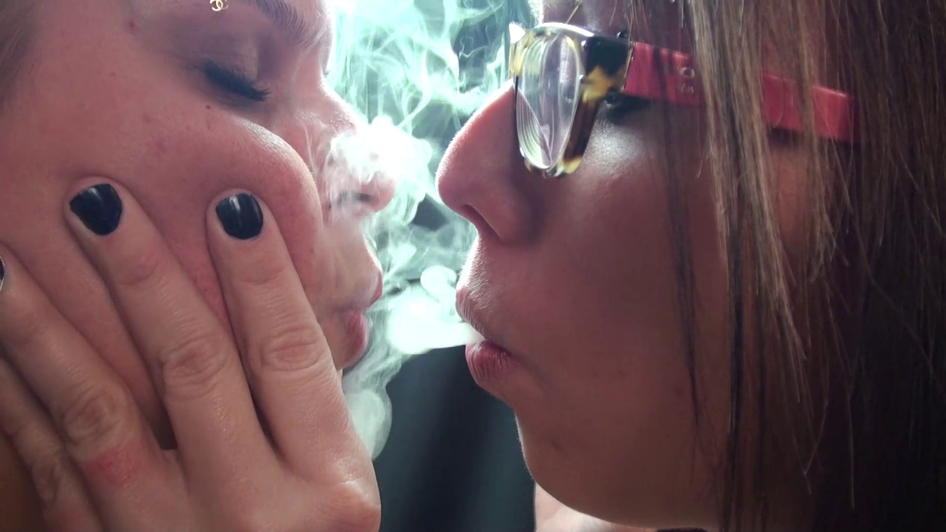 Glam clip #1482 SmokingClips