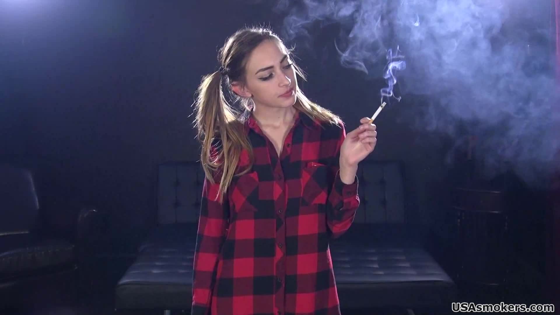 Mackenzi Gorgeous Smoking Babe