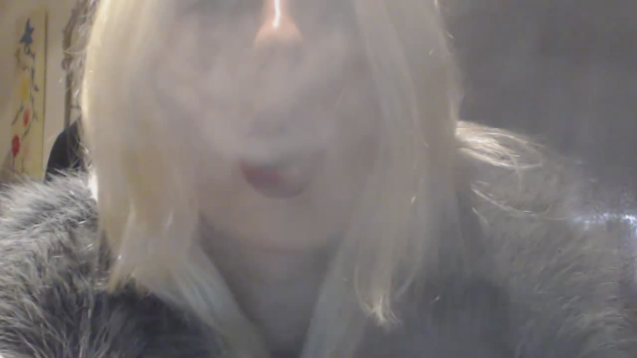 Hot smoker Sexy Blonde Princess