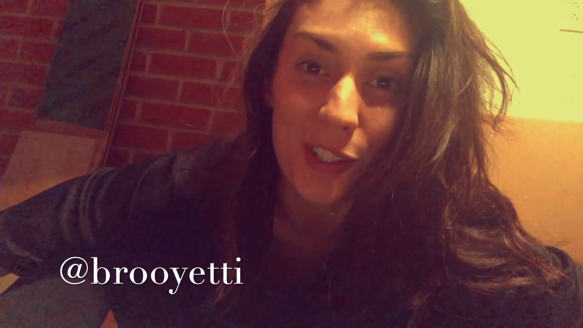 BrooYetti Smoking