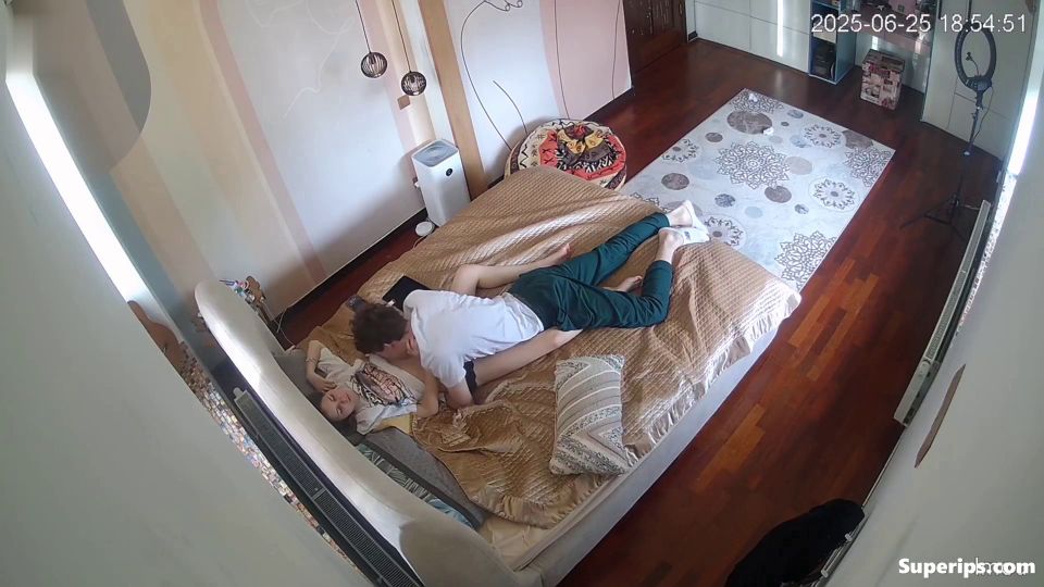 IPCAM – German girl with menstruation gets oral sex