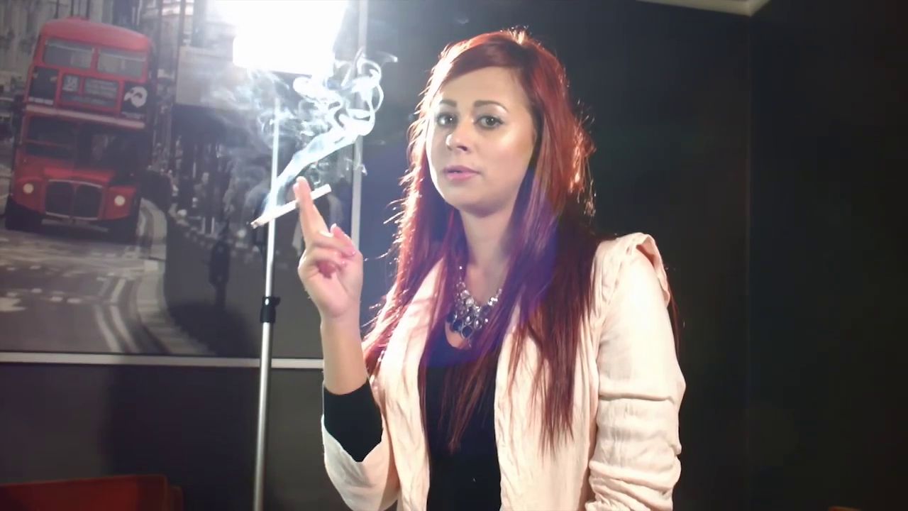 Smoking Model House #793