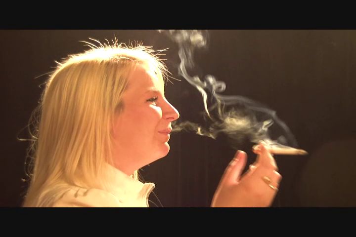 Glam Clip #443 SmokingClips