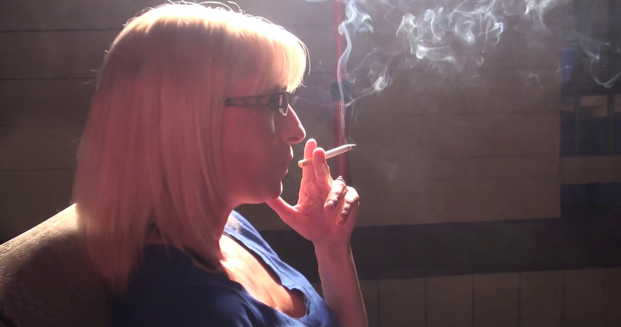 Glam Clip #1149 SmokingClips - Smoking Porn | Smoking Fetish | Smoke Porn 🚬