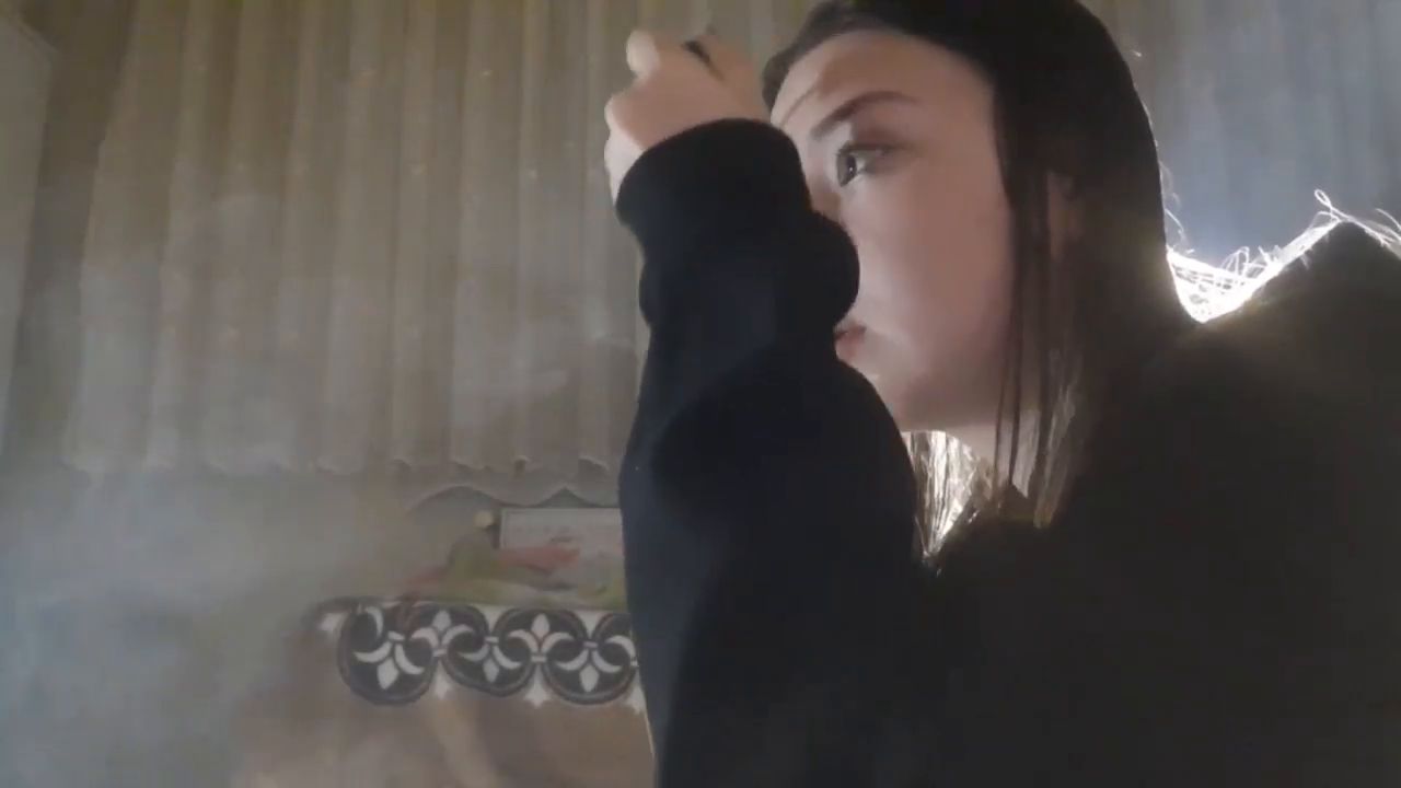 Makeup and Smoke Smoking Yuliana