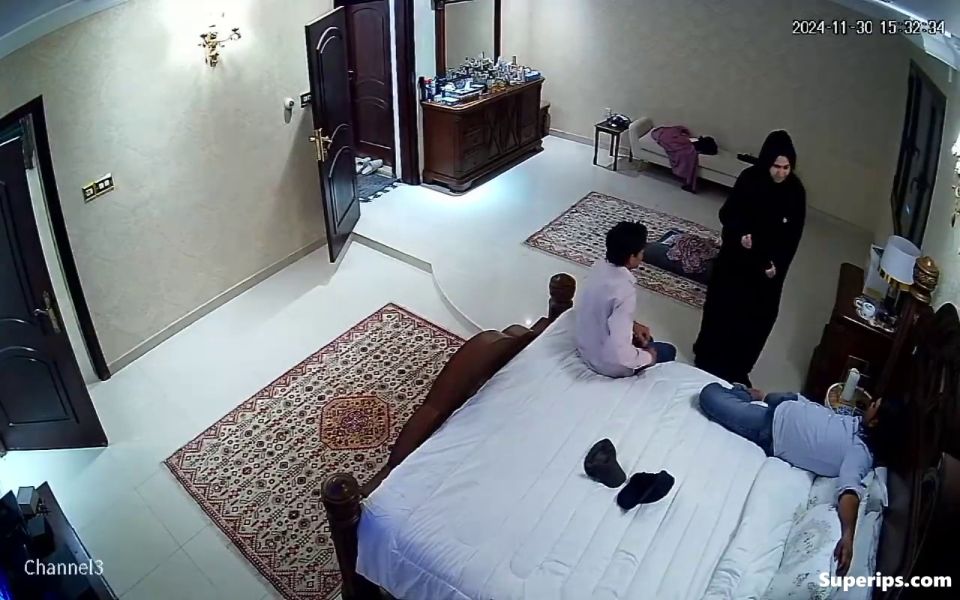 IPCAM – Busty Arab mom has a secret threesome