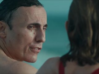 Nudeceleb- Mariana Falace, Maria Chiara Centorami, Laura Adriani – A casa tutti bene – La serie s01e01-08 ( 2021) HD 1080p