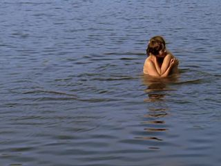 Nudeceleb- Marina Aleksandrova, Yekaterina Rednikova – Posledniy bronepoezd s01e03 (2006) HD 1080p