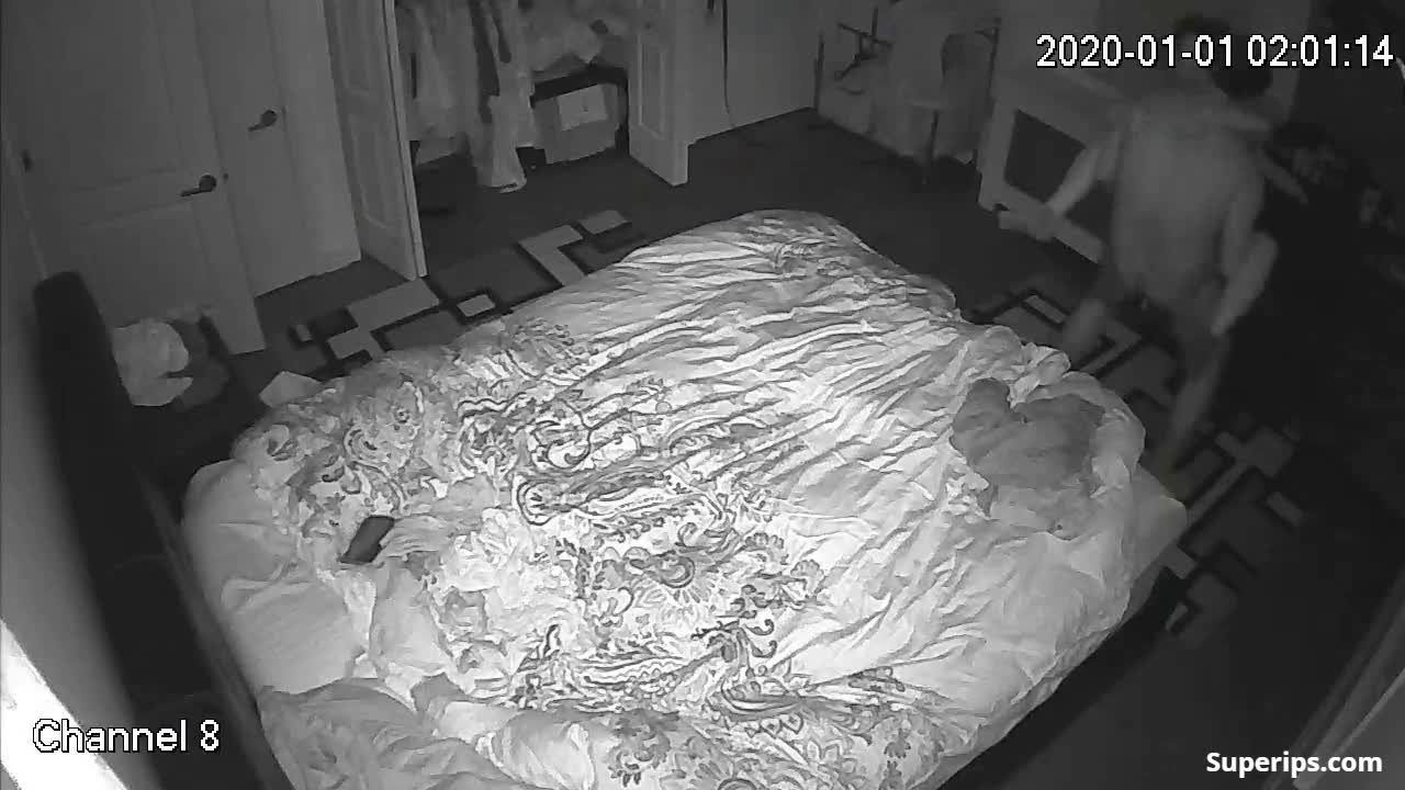 IPCAM – Married Muslim couple has wild sex